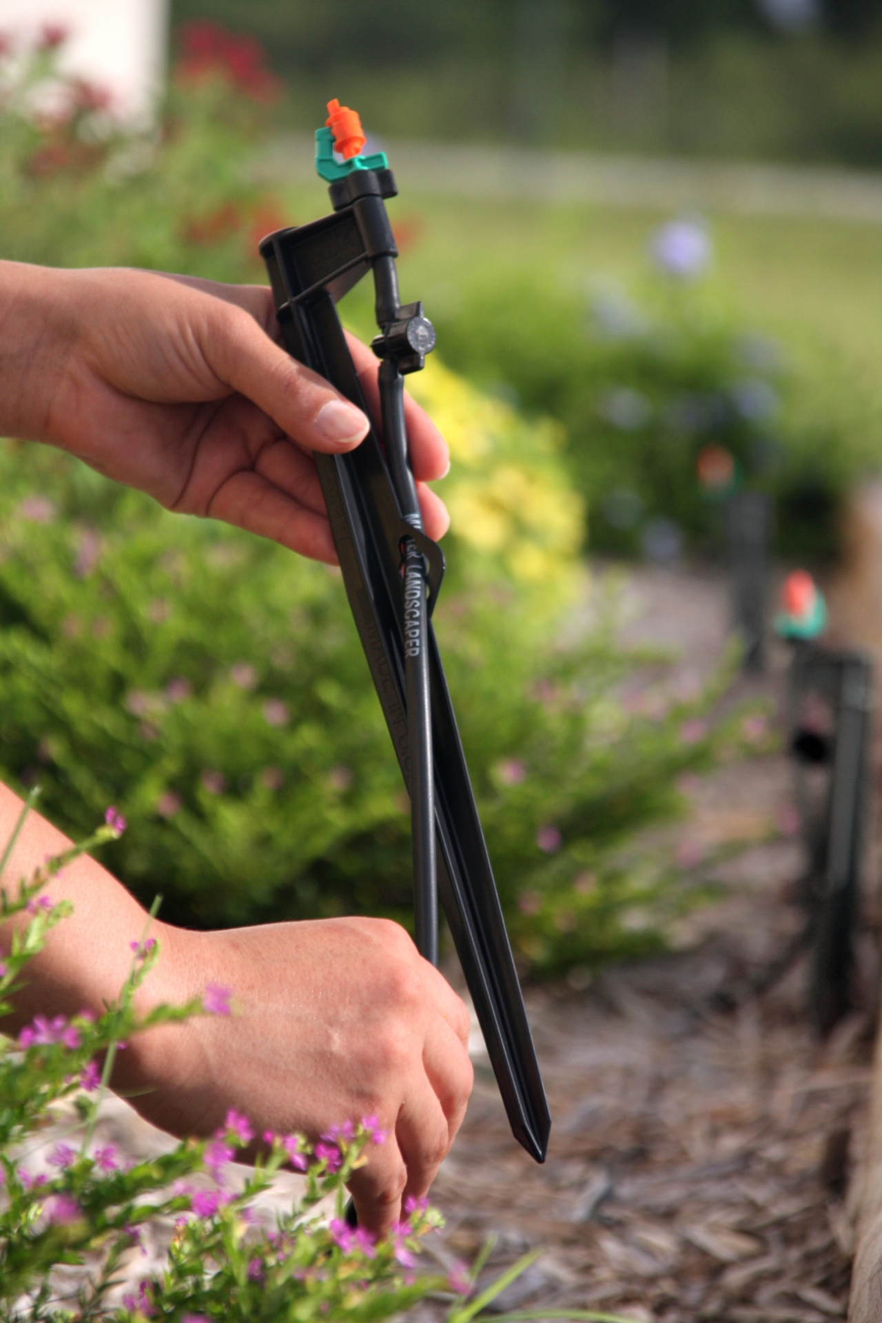 Picture of Micro Sprinkler Landscape & Garden "Bucket" Kit